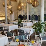 Hotel Porto Cristo 4*